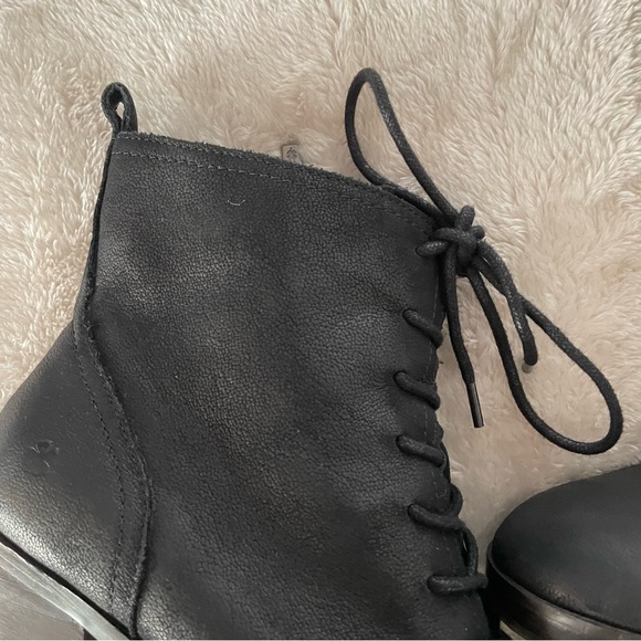 Lucky Brand Women's Qiama Lace-Up Heeled Combat Booties - Size 9.5 Leather - Picture 5 of 11